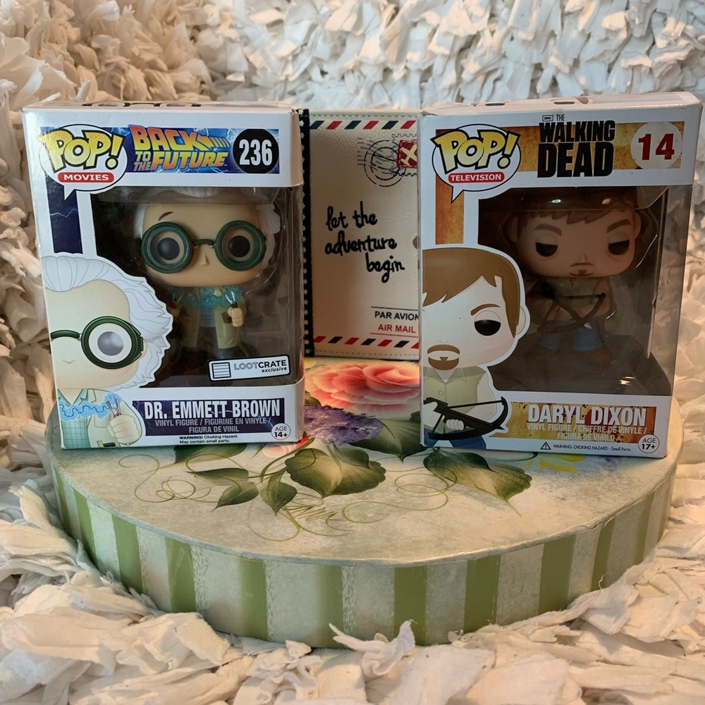 Funko pop Dr. Emmett Brown and Daryl Dixon